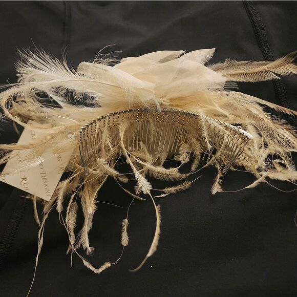 NWT Here comes the bride hair piece Biege Honey Cream Silver Hair Comb main image 6